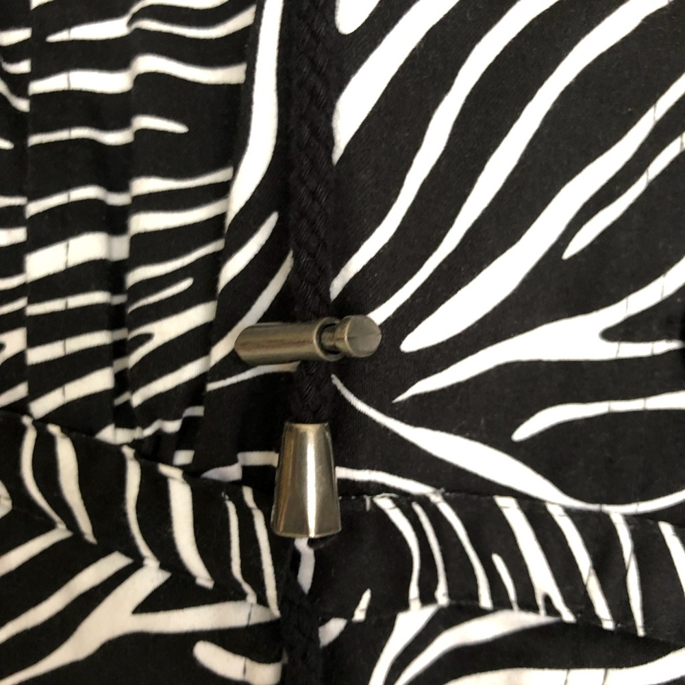 Zebra Print Women’s Top XL - Picture 6 of 7